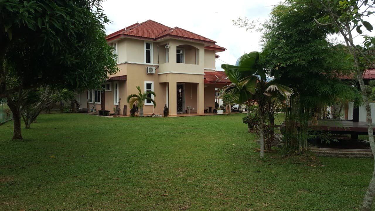 TAMAN FLORA