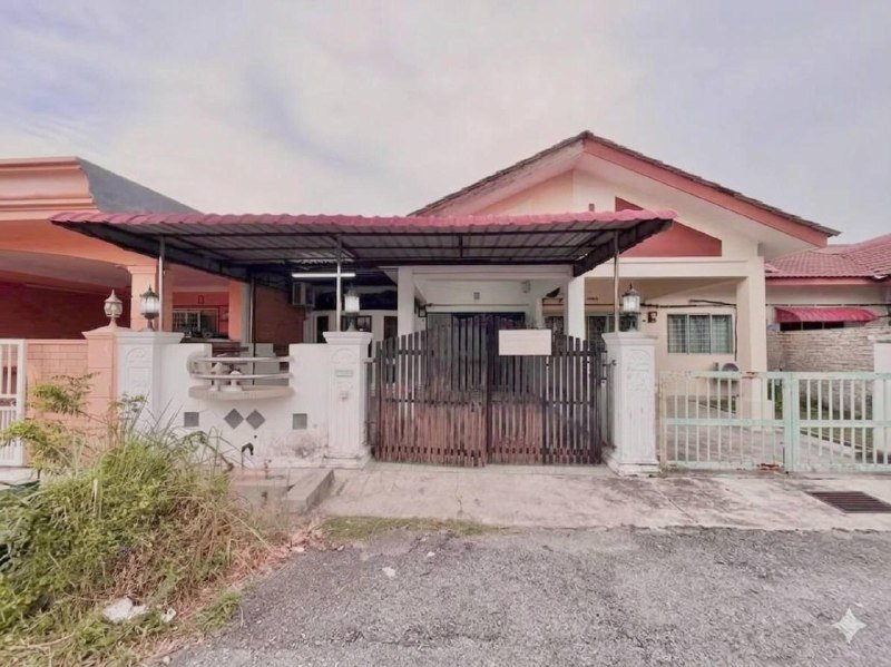 Teres 1 Tingkat Freehold Non-Bumi, Taman Saujana Indah, Bukit Katil