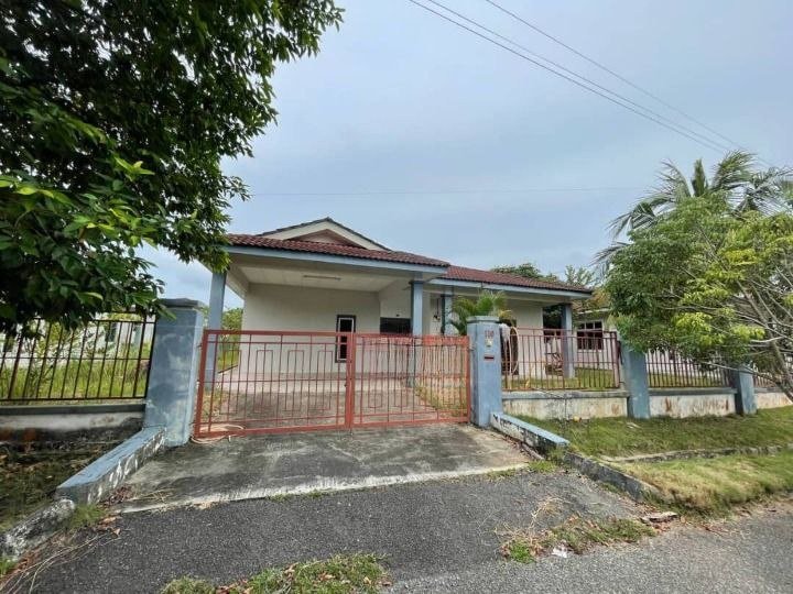 SP64 - RUMAH BANGLO SETINGKAT - TAMAN SRI IMPIAN KLUANG.